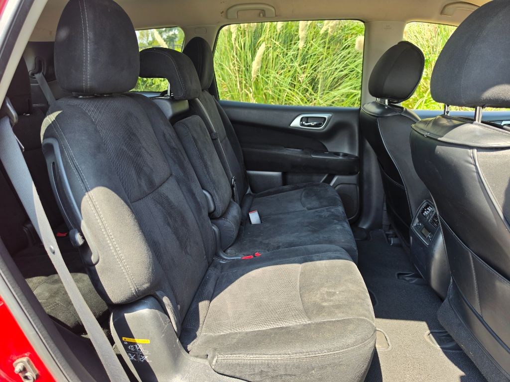2015 Nissan Pathfinder - $5,999
