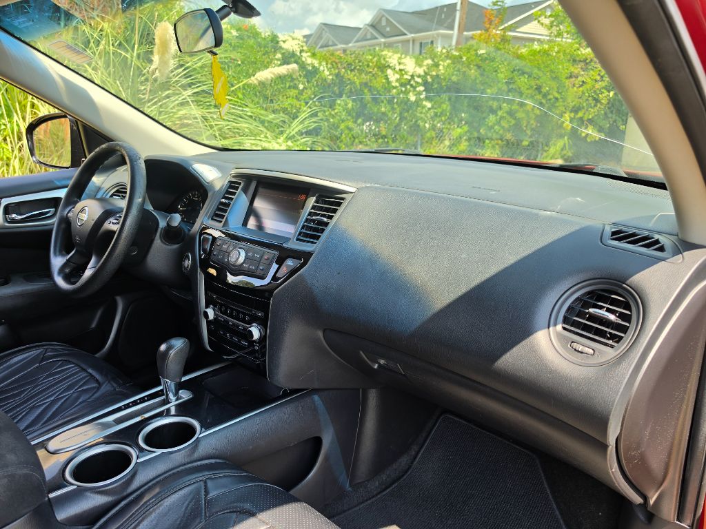 2015 Nissan Pathfinder - $5,999