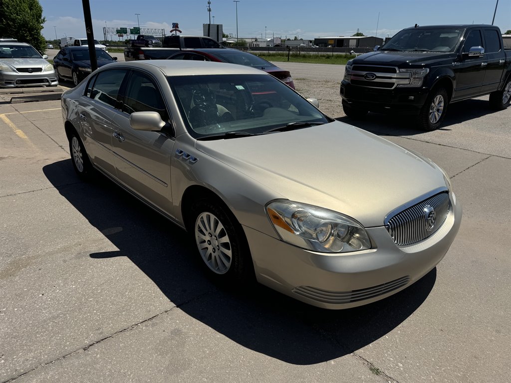 2008 Buick Lucerne CX photo