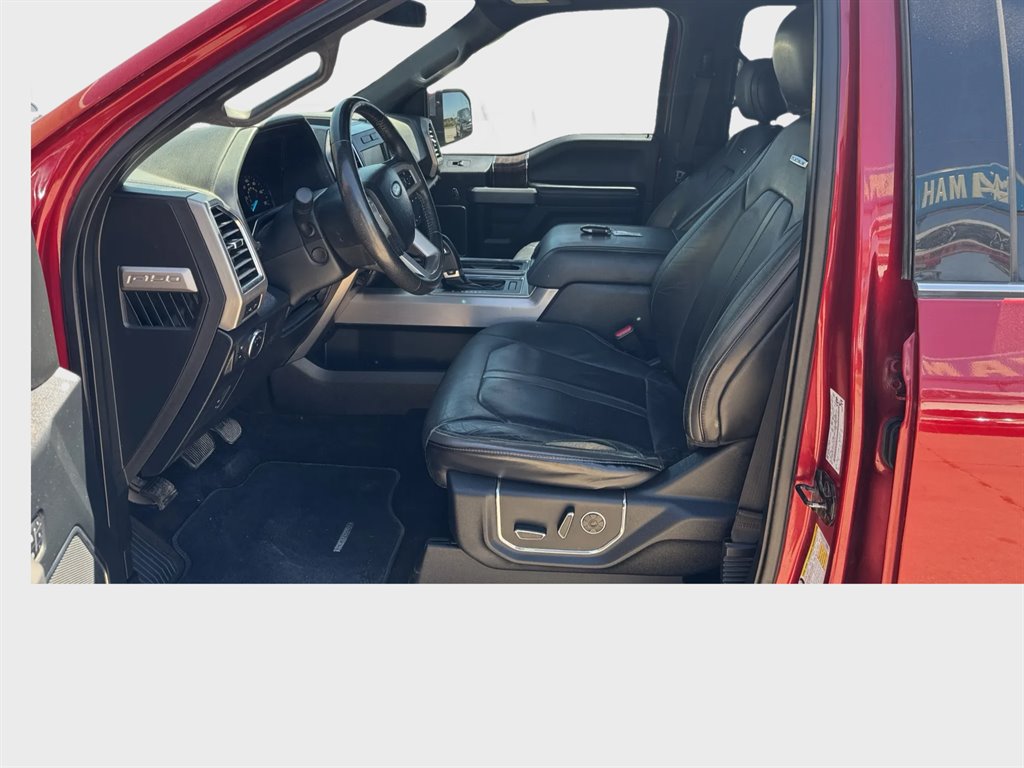 2015 Ford F150 Platinum photo