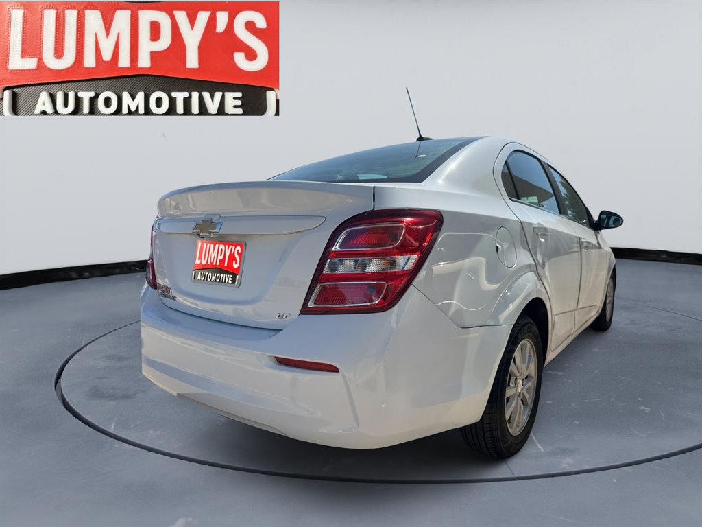 2018 Chevrolet Sonic LT photo