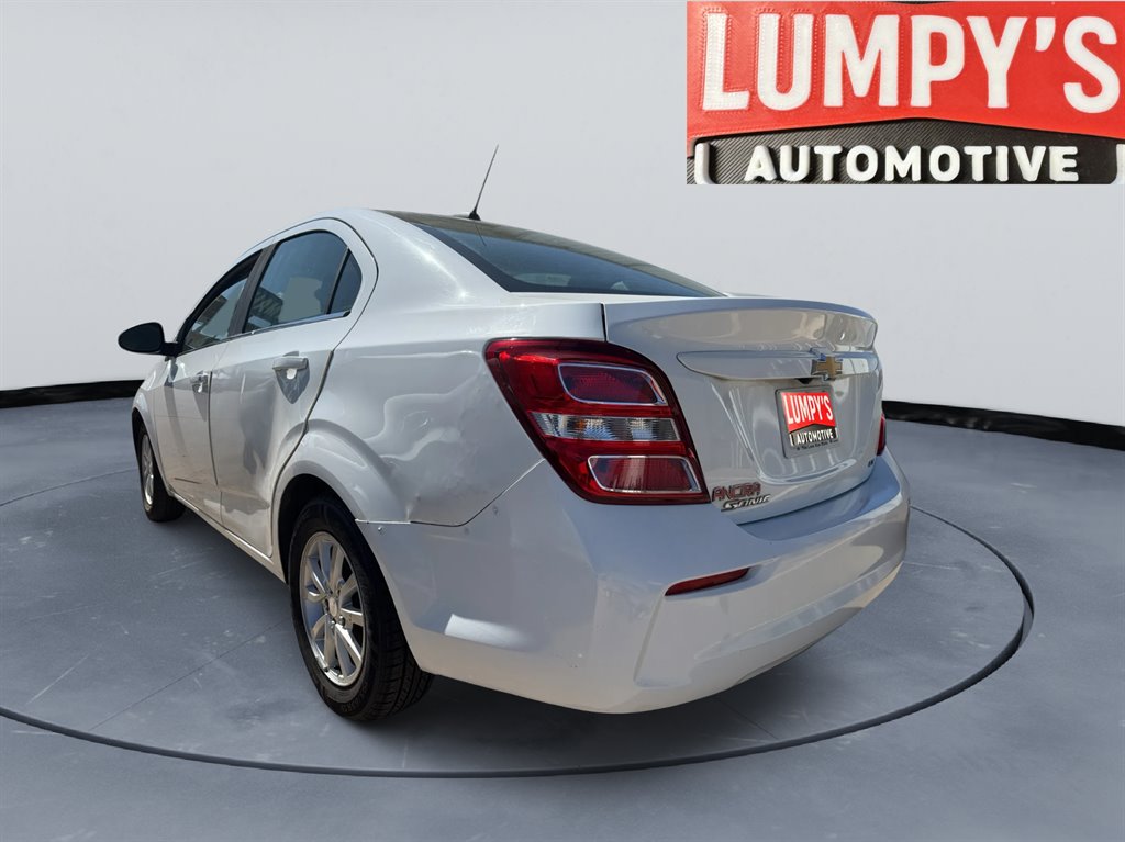 2018 Chevrolet Sonic LT photo