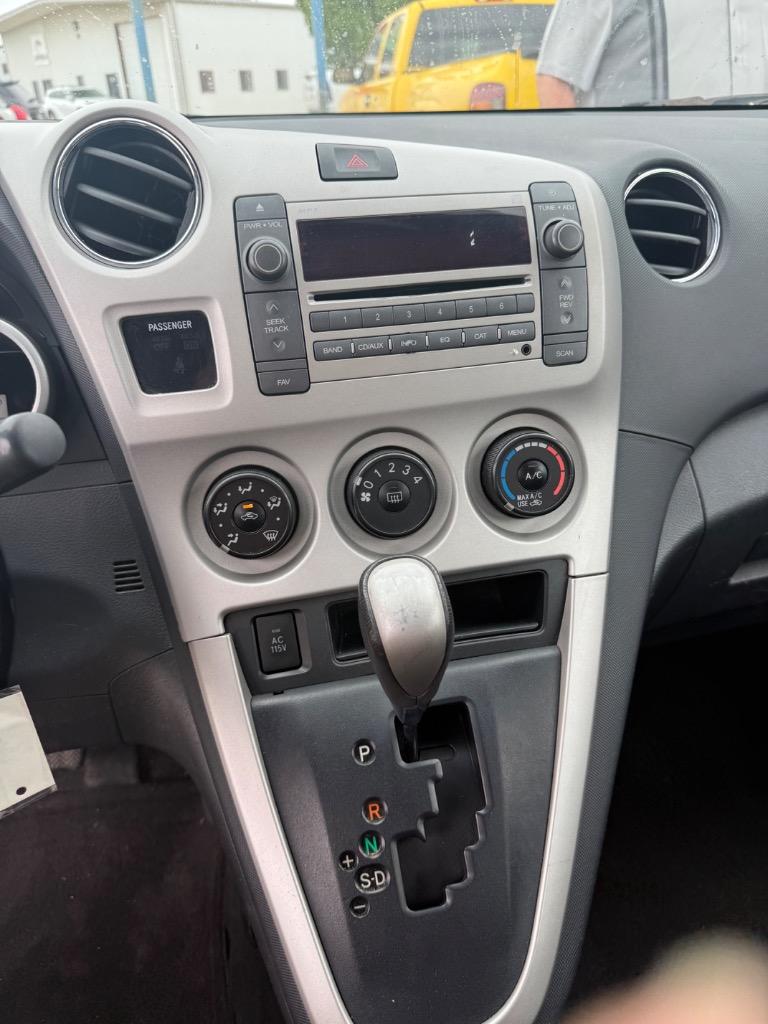 2009 Pontiac Vibe - $4,977