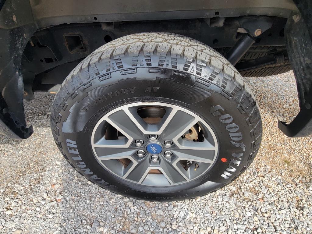 2016 Ford F-150 - $22,998
