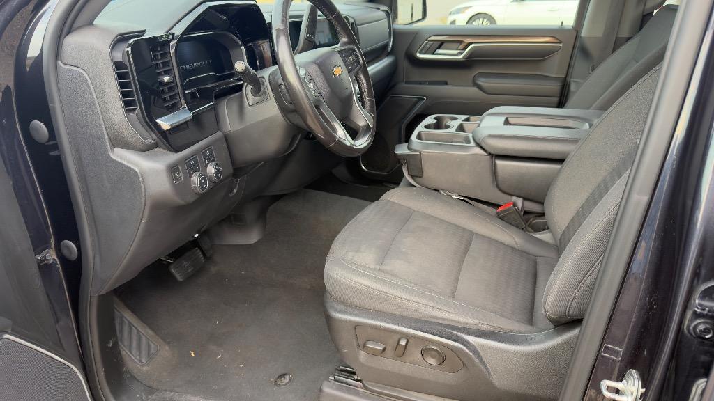 2022 Chevrolet Silverado - $29,991