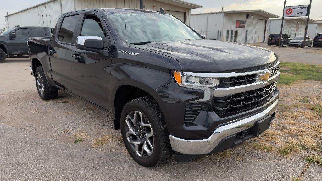 2022 Chevrolet Silverado - $29,991