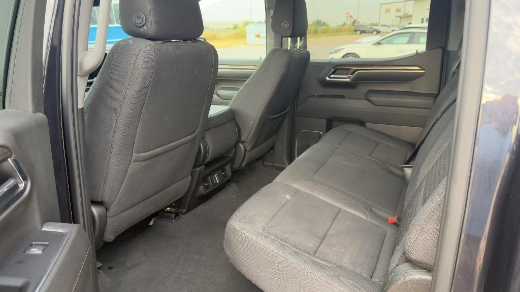 2022 Chevrolet Silverado - $29,991