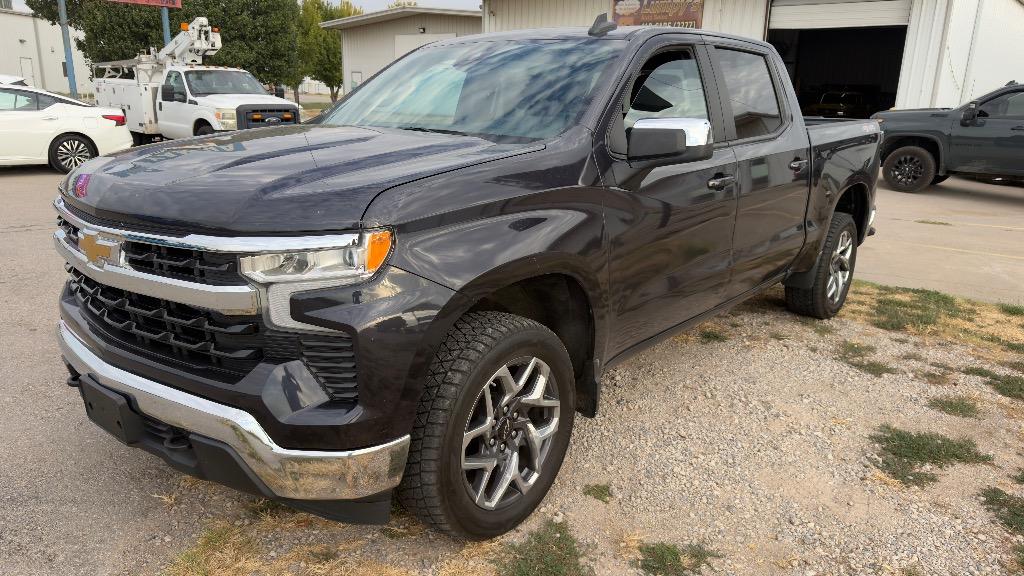 2022 Chevrolet Silverado - $29,991