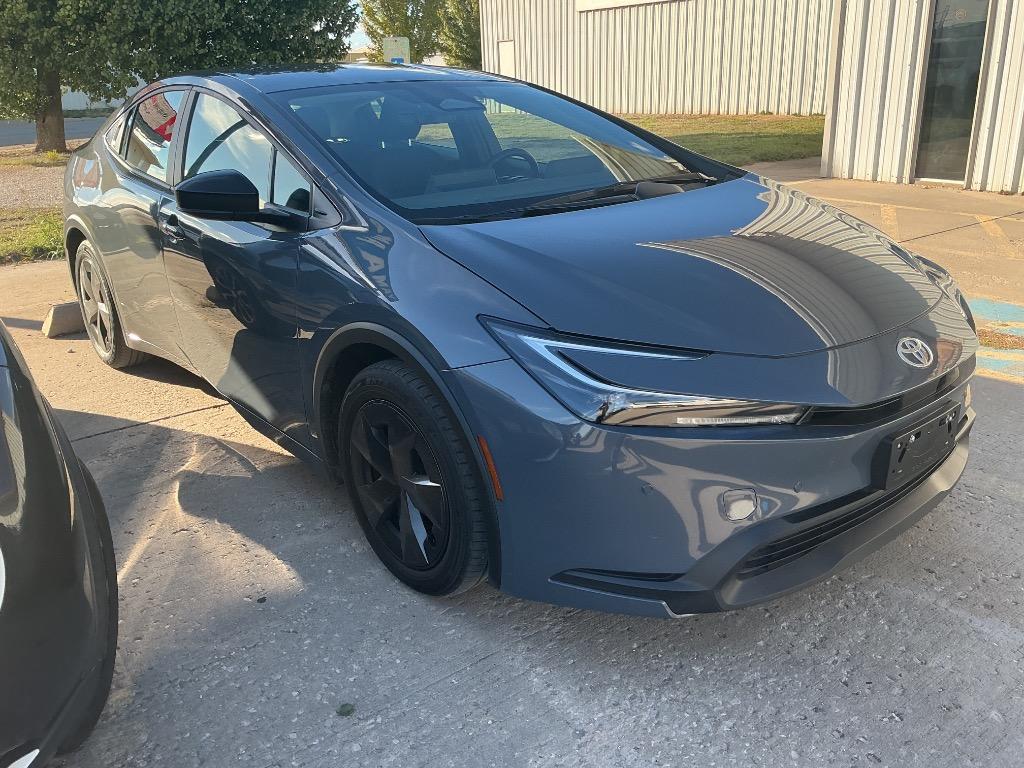 2025 Toyota Prius - $28,995