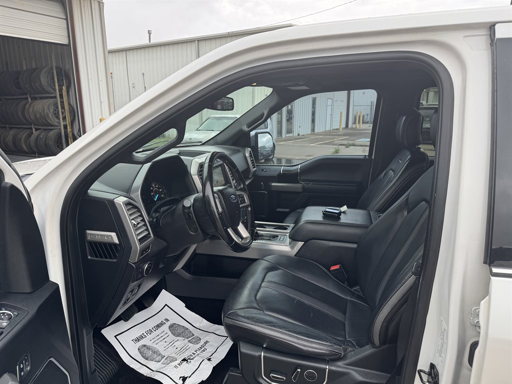 2018 Ford F150 Platinum photo