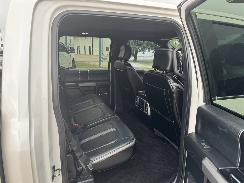 2018 Ford F150 Platinum photo