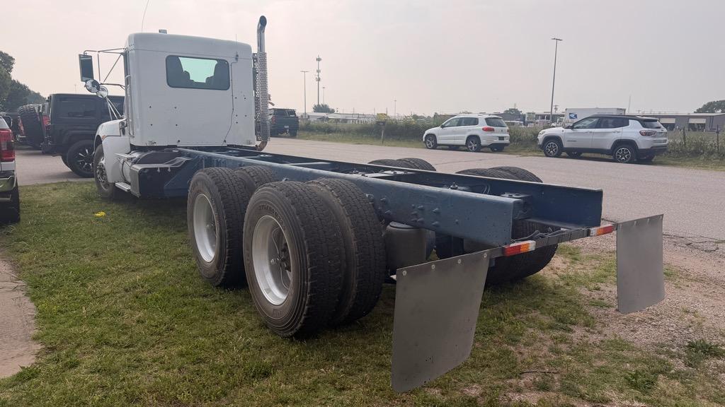2016 Kenworth T3 Series - $25,457