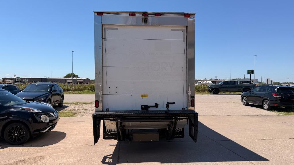 2019 Hino 195