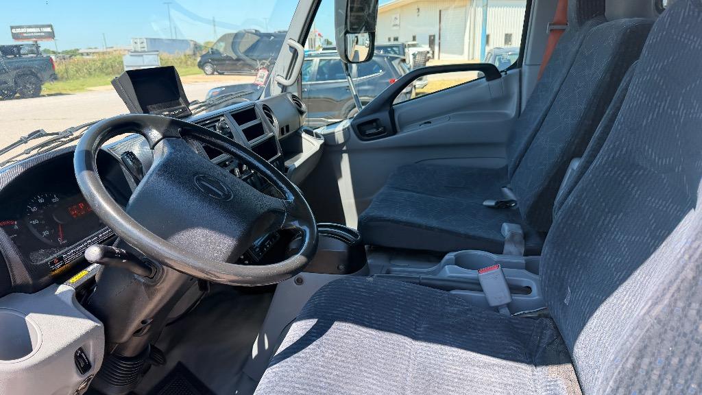 2019 Hino 195
