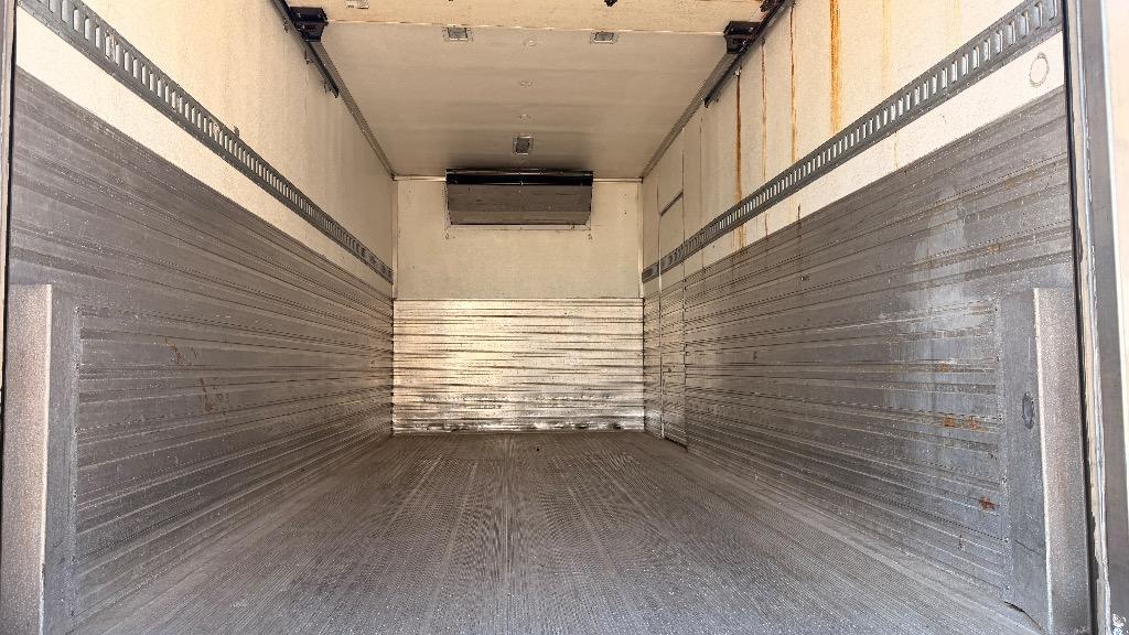 2019 Hino 195