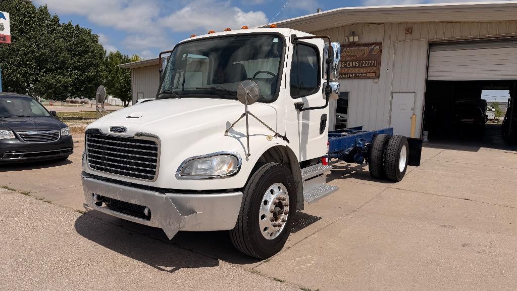 2016 Freightliner S2g Conventional Full Cab And Chassis - $28,991
