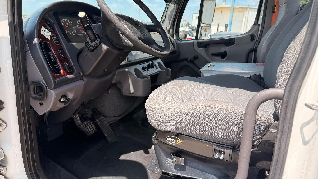 2016 Freightliner S2g Conventional Full Cab And Chassis - $28,991