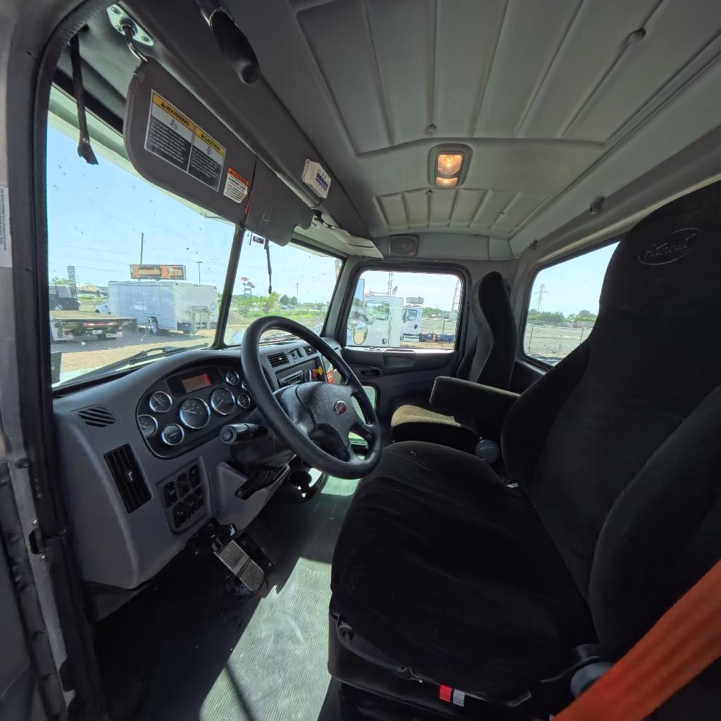 2012 Peterbilt 337 - $22,981