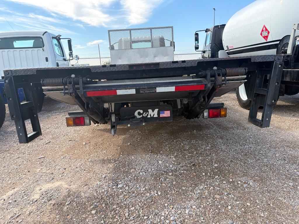 2016 Hino Xjc740 / Xfc740 - $18,980