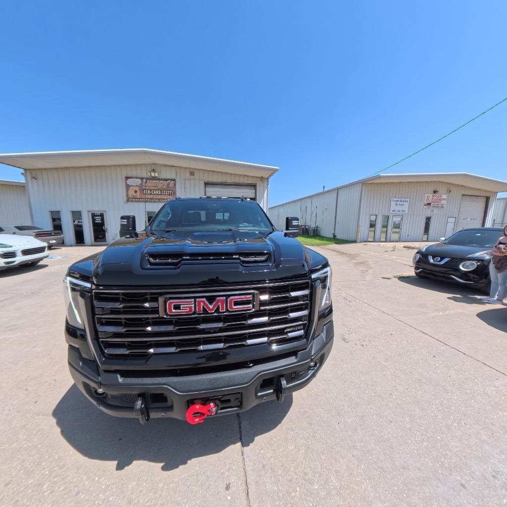 2025 GMC Sierra 2500 - $104,652