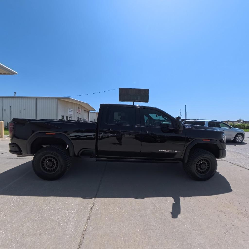 2025 GMC Sierra 2500 - $104,652