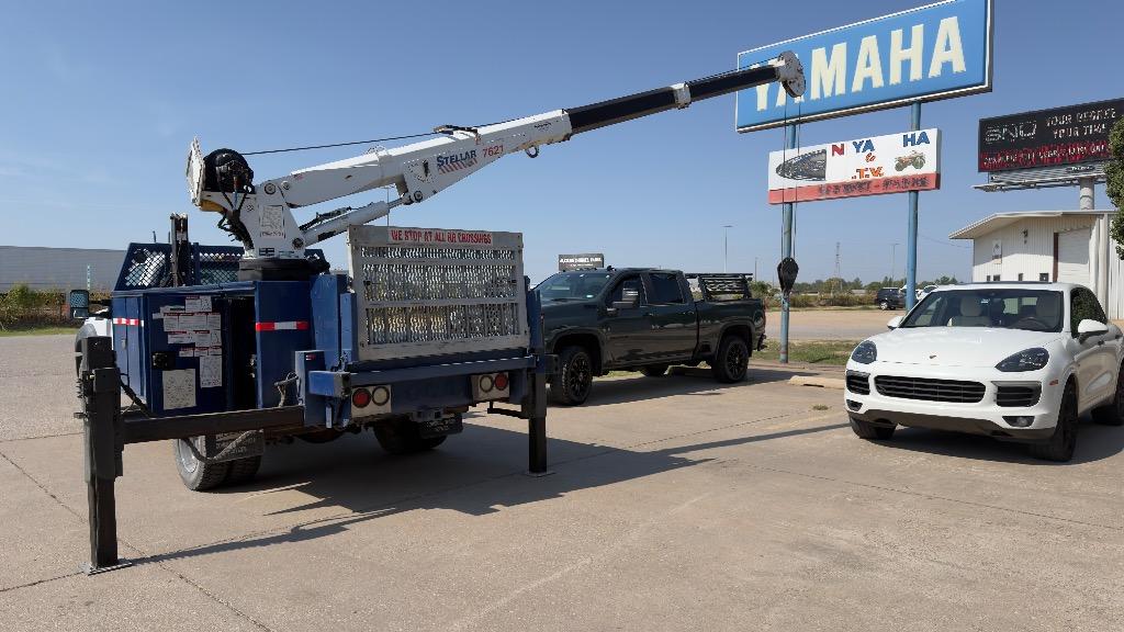 2011 Ford F-550 - $37,587