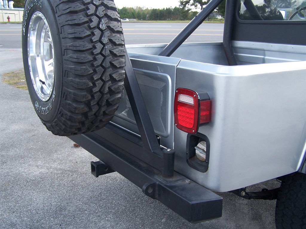 1984 Jeep Cj-8 Scrambler - $30,000