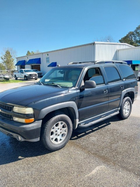 2004 Chevrolet Tahoe LS photo