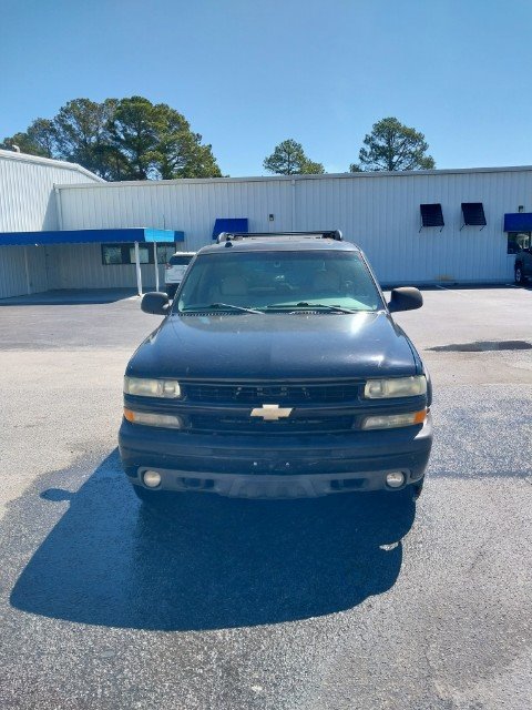 2004 Chevrolet Tahoe LS photo