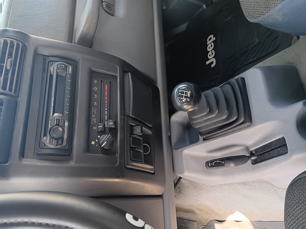 1998 Jeep Wrangler - $7,000
