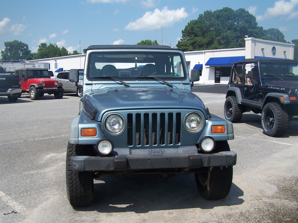 1998 Jeep Wrangler - $7,000