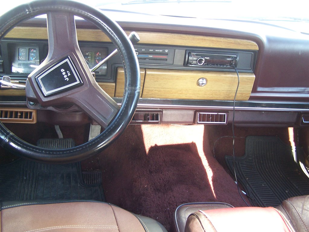 1989 Jeep Grand Wagoneer - $26,900