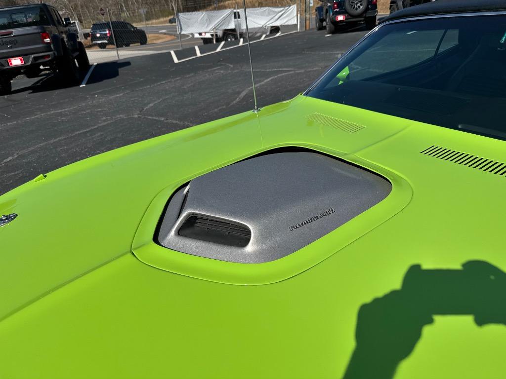 1970 Plymouth Cuda Convertible 528 CI Hemi-Resto mod 5 speed tremec - $149,900