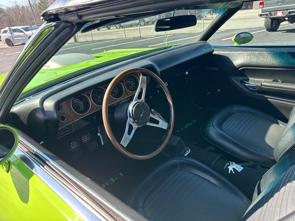 1970 Plymouth Cuda Convertible 528 CI Hemi-Resto mod 5 speed tremec - $149,900