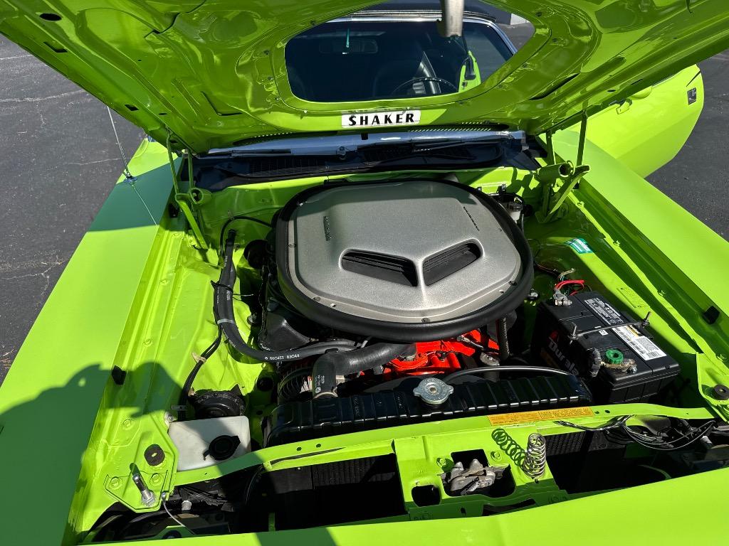 1970 Plymouth Cuda Convertible 528 CI Hemi-Resto mod 5 speed tremec - $149,900