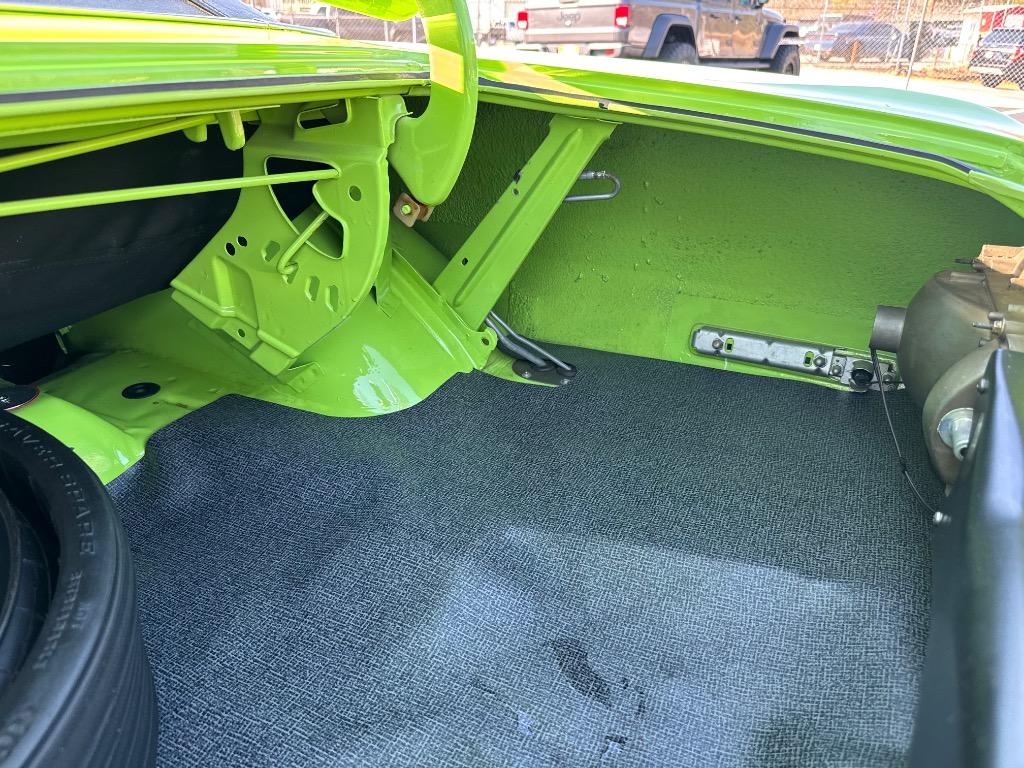 1970 Plymouth Cuda Convertible 528 CI Hemi-Resto mod 5 speed tremec - $149,900