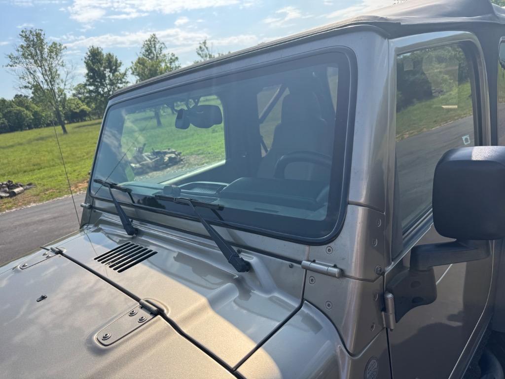 2004 Jeep Wrangler Rubicon photo