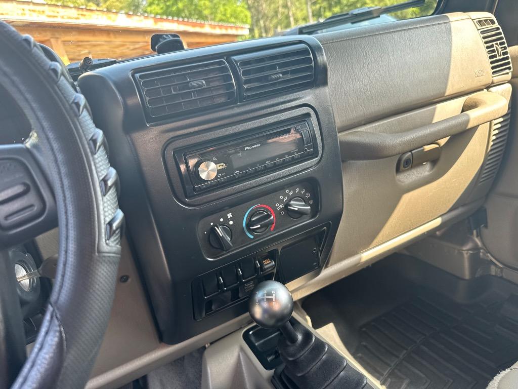 2004 Jeep Wrangler Rubicon photo
