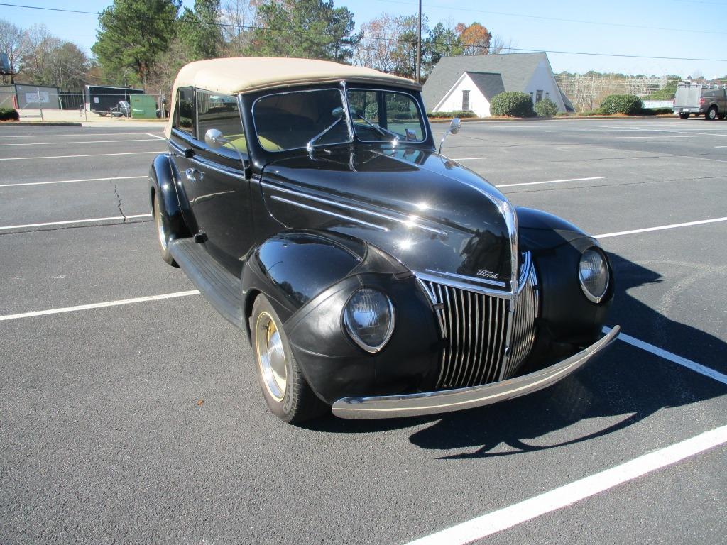 1939 Ford Cabriolet Deluxe Street Rod LS1 resto mod drivetrain - $65,000