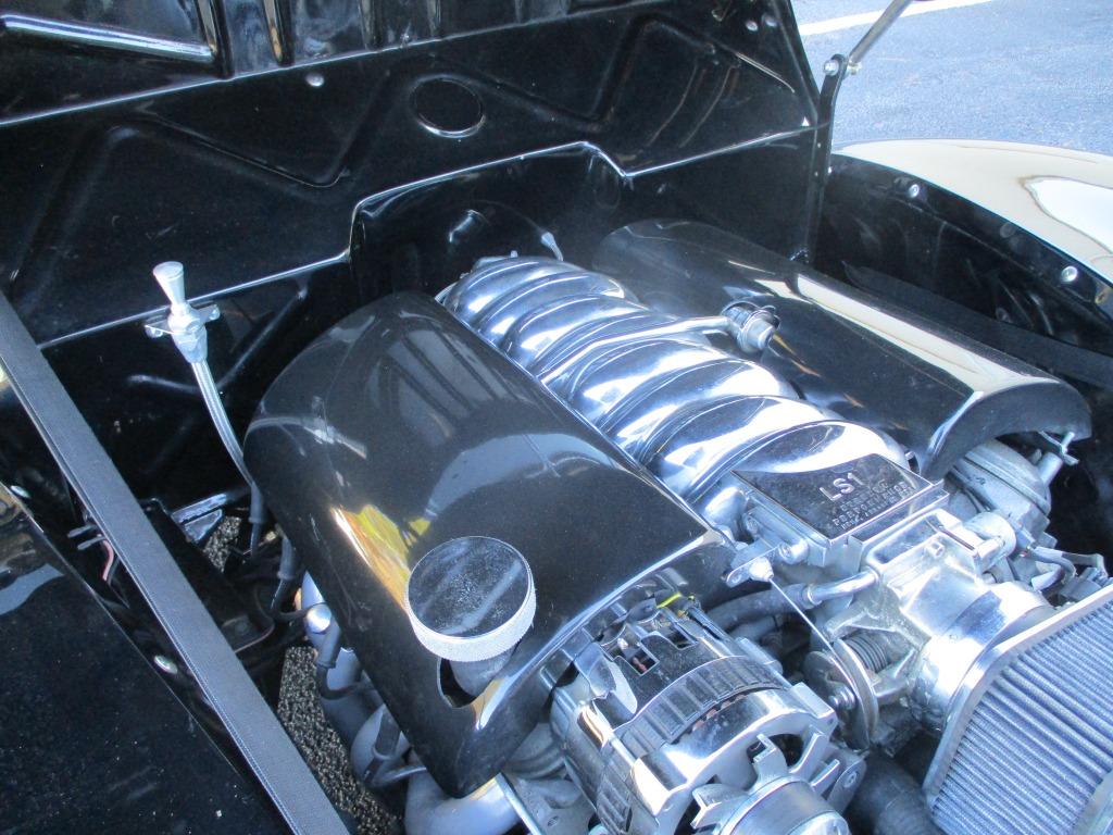 1939 Ford Cabriolet Deluxe Street Rod LS1 resto mod drivetrain - $65,000