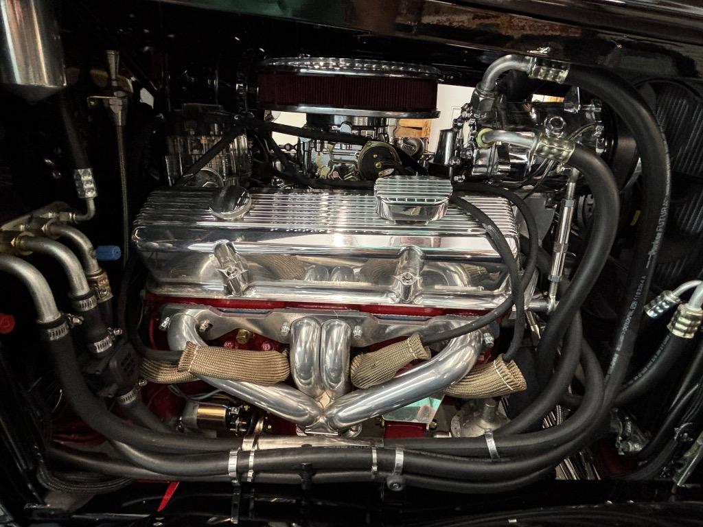 1932 Ford All steel Dearborn roadster,air condition, tube chassis, real convertible high class street rod - $110,000