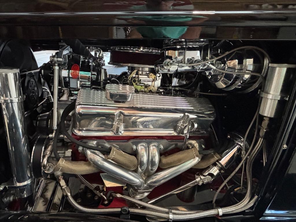1932 Ford All steel Dearborn roadster,air condition, tube chassis, real convertible high class street rod - $110,000