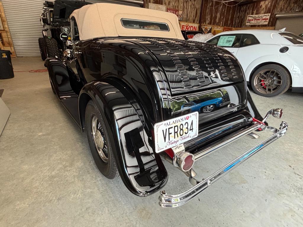 1932 Ford All steel Dearborn roadster,air condition, tube chassis, real convertible high class street rod - $110,000