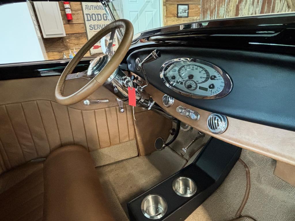 1932 Ford All steel Dearborn roadster,air condition, tube chassis, real convertible high class street rod - $110,000