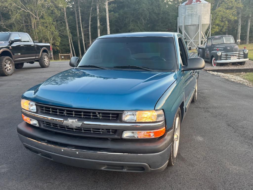 2002 Chevrolet Silverado - $18,500