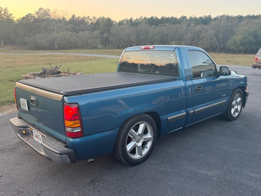 2002 Chevrolet Silverado - $18,500