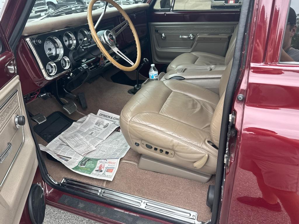1972 Chevrolet Suburban - $89,900