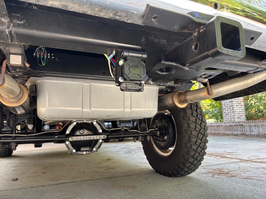 1963 GMC SUBURBAN crate LS3 4L60E 4x4- vintage a/c, pro built! 110% every nut bolt touched - $110,000
