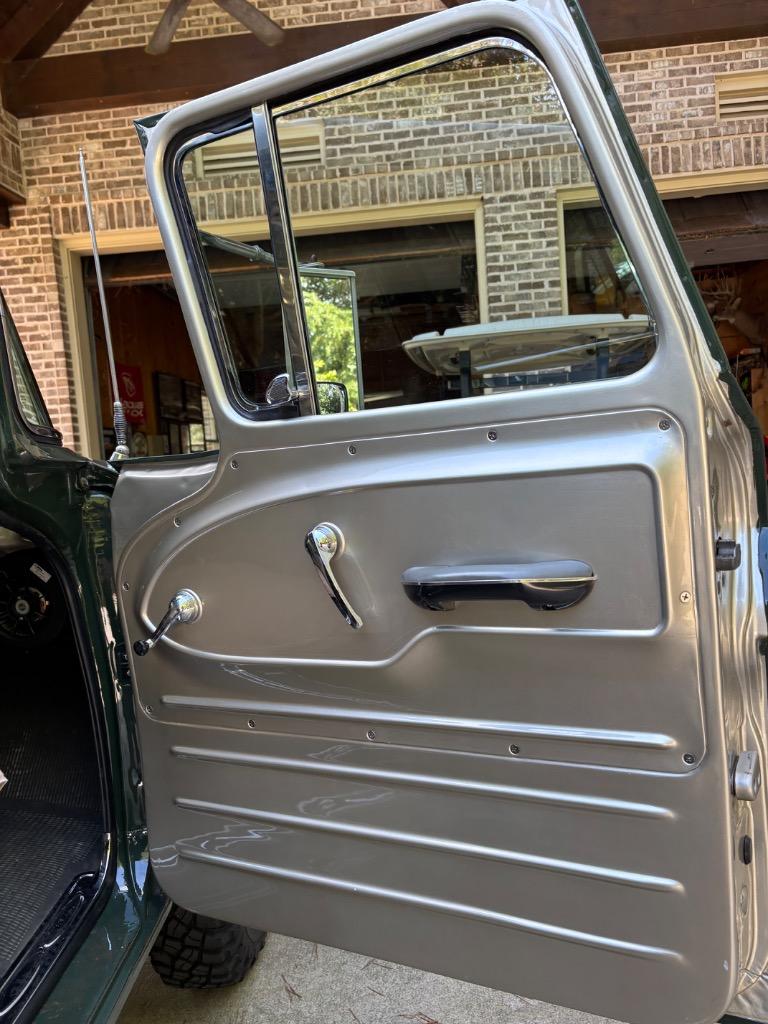 1963 GMC SUBURBAN crate LS3 4L60E 4x4- vintage a/c, pro built! 110% every nut bolt touched - $110,000