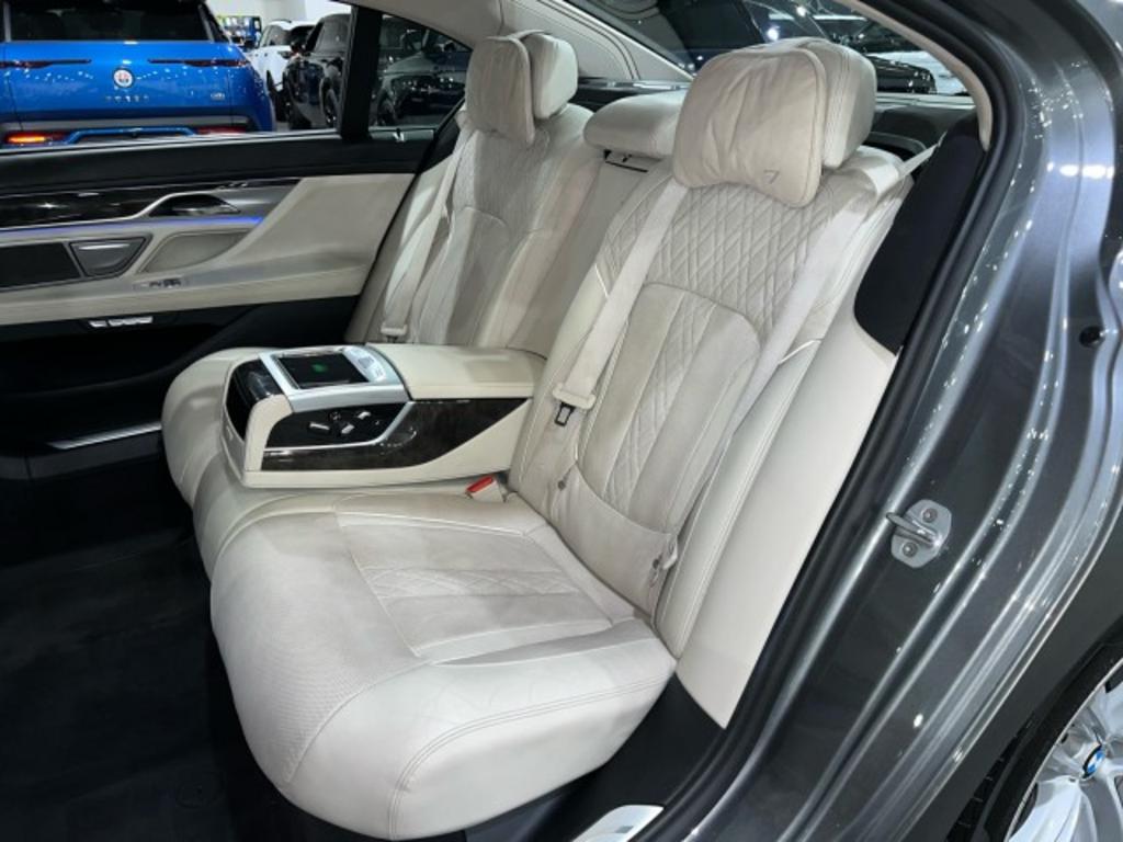 2016 BMW 7-Series 750i xDrive Luxury Rear Seatin photo
